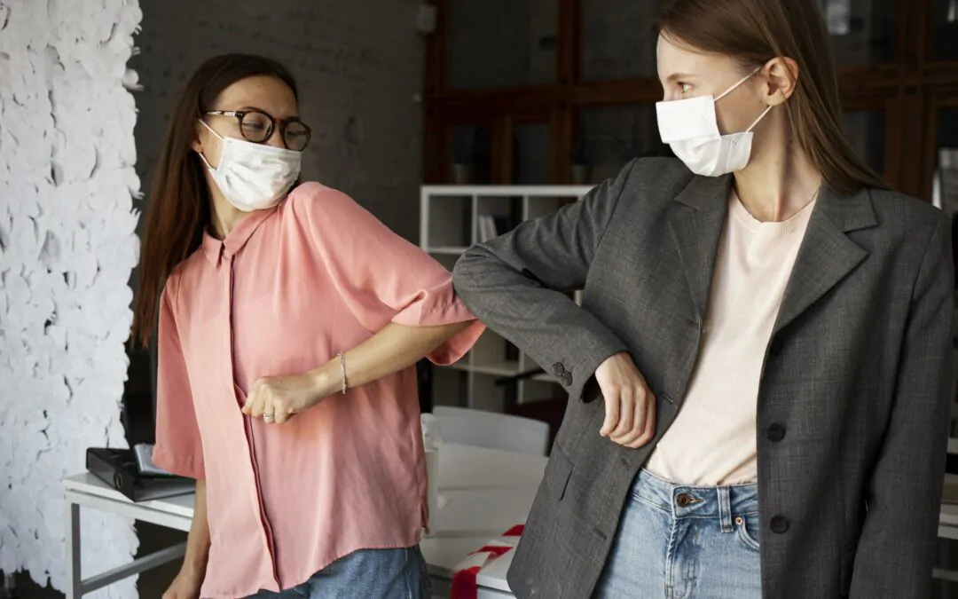 Administración de personal: Así es como las empresas pueden cuidar a sus empleados de un brote de Ómicron